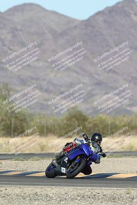 media/Oct-30-2025-Racers Edge (Thu) [[dabbdaf680]]/3-B Group/Session 5 (Turn 6)/